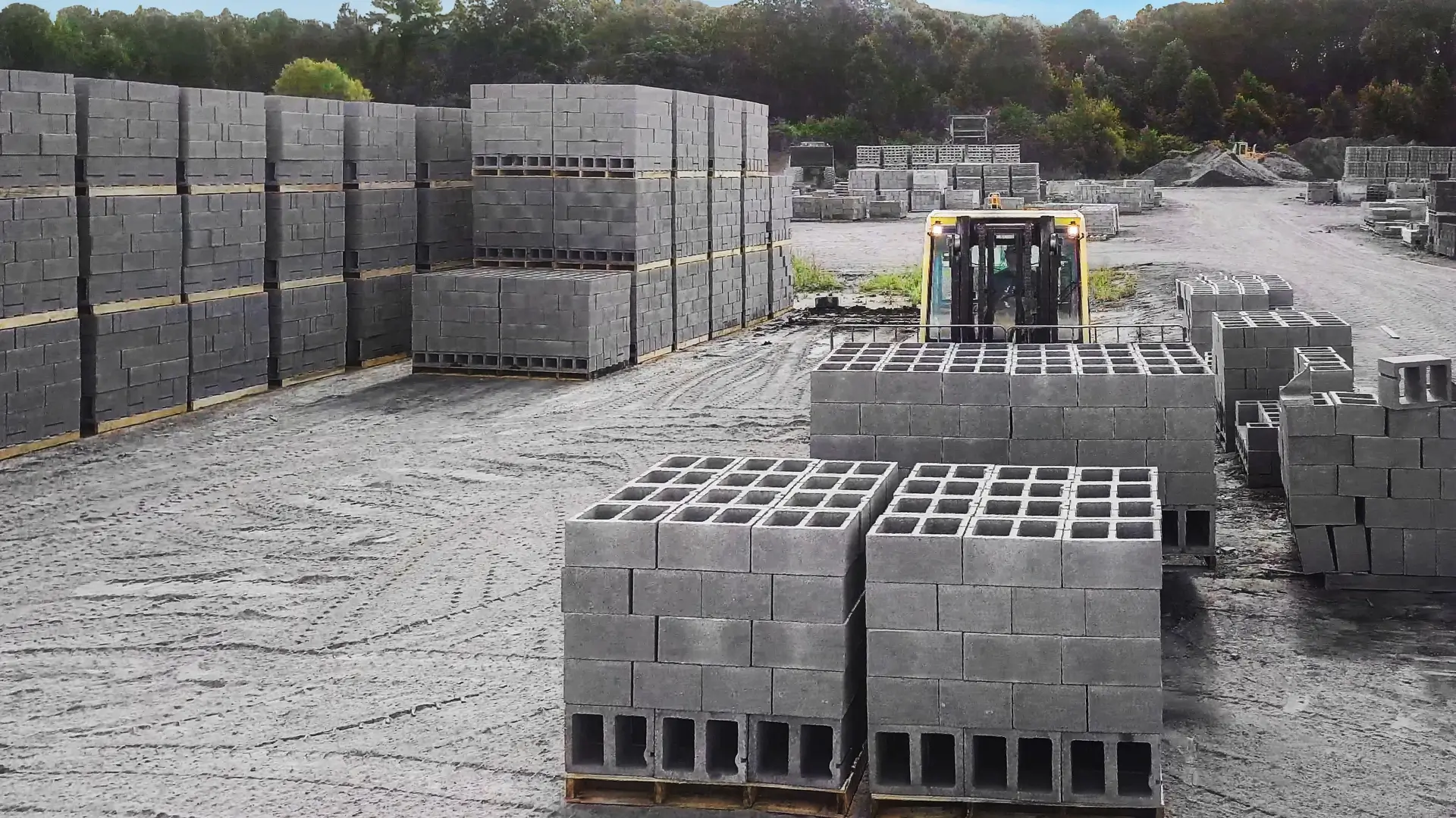 Ultra-low carbon concrete blocks are lined up in stacks at Blair Block in Childersburg, Alabama, awaiting customer delivery.Photographer: Mark Scantlebury for CarbonBuilt